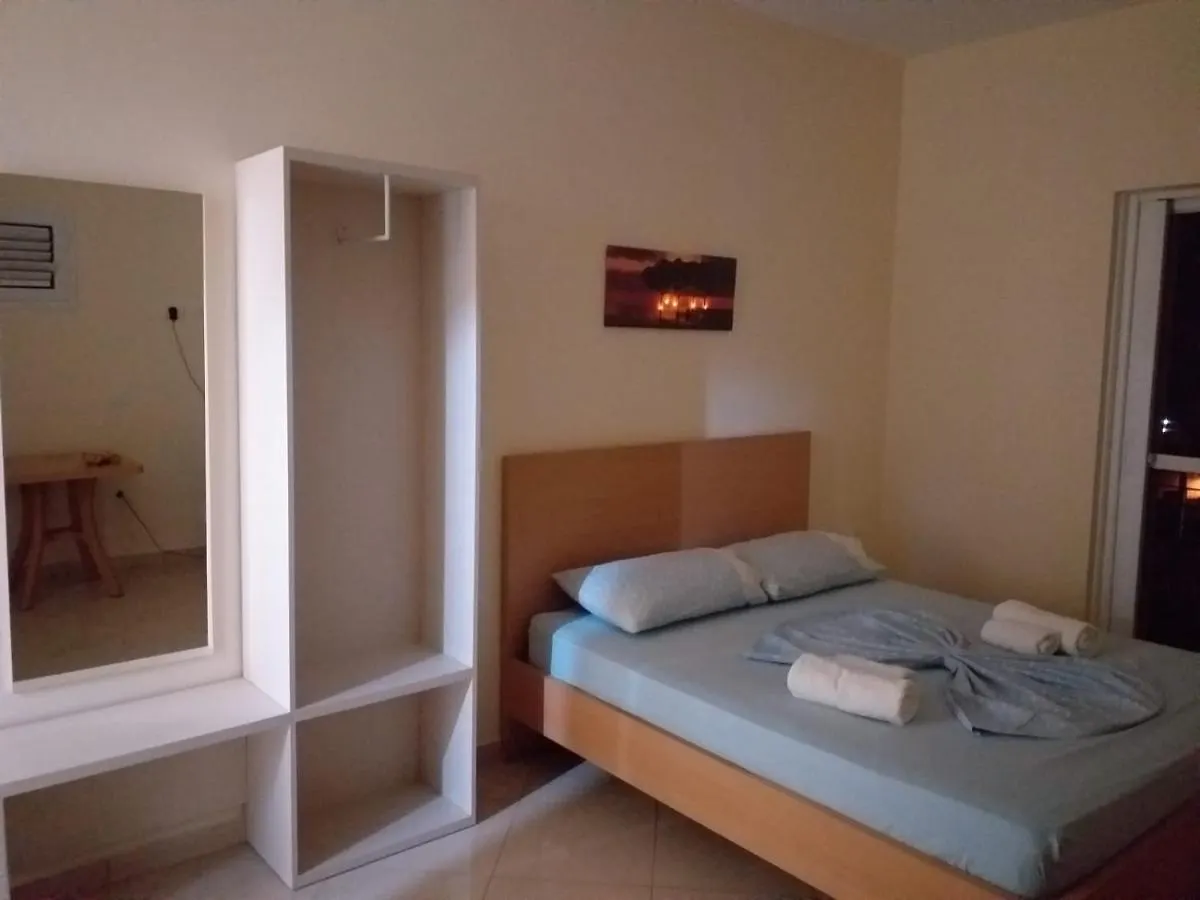 Vila Aban Himarë Albania